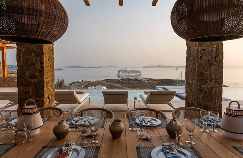 Agios Stefanos Villa | Thrilling Mykonos Villa | Villa Poseidon’s Edge | 6 Bedrooms | Sea Views