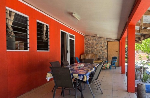 Tuherahera Ski Chalet | TIKEHAU - Fare Te One Nui