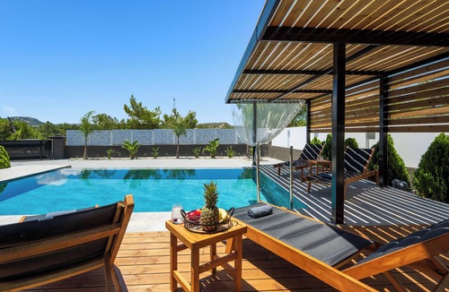 Filerimos House | Timberline Villa