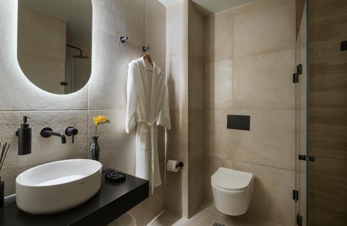 Omonia Apartment | Tipsy Apt 301