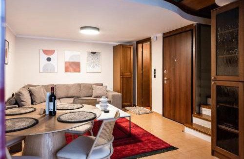 Meteora Apartment | Tollmere Hospitality Λύχνος suite