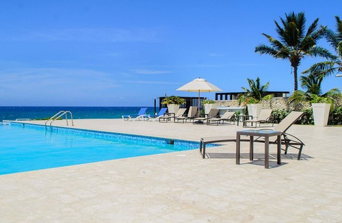 Sosua Apartment | Top-floor luxury condo in beachfront resort, sandy beach, pool