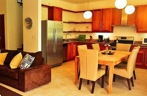 El Batey Apartment | Top-floor penthouse in beachfront residence, pools/BBQ/Internet/Cable TV/AC