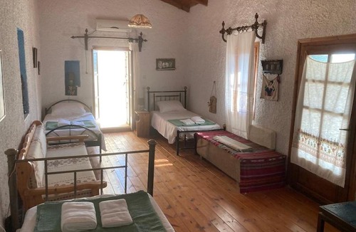 Armenoi House | Traditional Cottage House