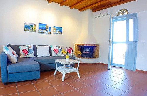 Agios Sostis House | Traditional Seaside House with Aegean View near the Beach