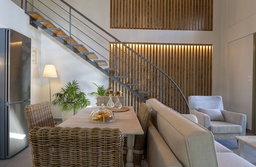 Ano Lechonia House | Traditional villa in a complex beside the sea.