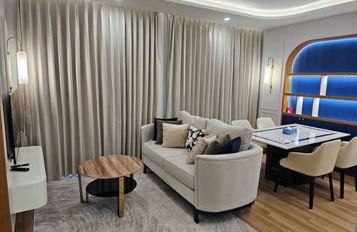 Bang Tao Apartment | Tranquil 1-bedroom apartment with AC in Tambon Choeng Thale