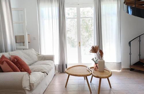 Plomari House | Tranquil Haven with Private Pool
