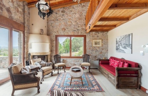 Ormos Agiou Ioannou Villa | Tranquility next to the riviera in Athens