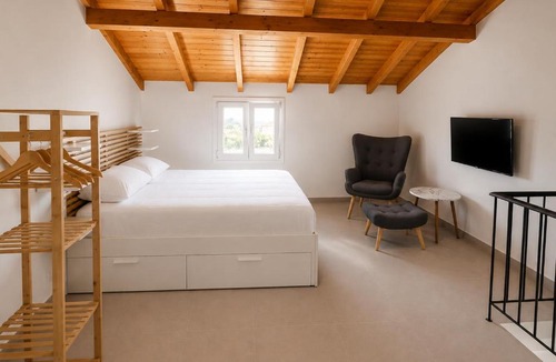 Sidari Apartment | Treehouse Suite and Apartment
