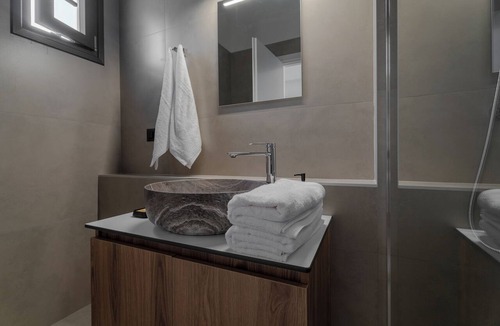 Bali Hotel | Trinity Suites by Checkin