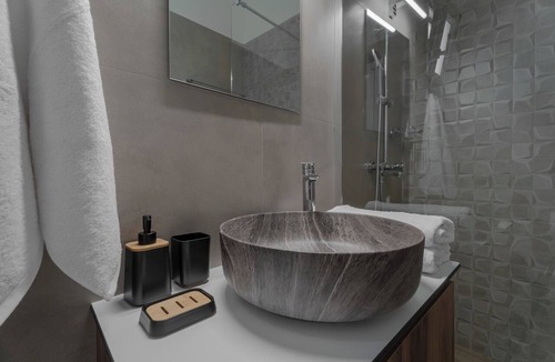 Bali Hotel | Trinity Suites by Checkin