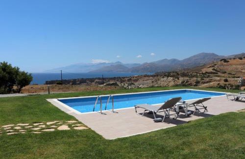 Vizari House | TRIOPETRA VIEW 3