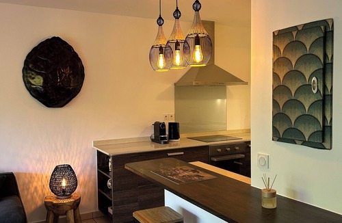 Faaa Apartment | Tropical Haven