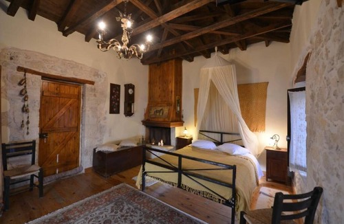 Archanes Hotel | Troullos Traditional Houses