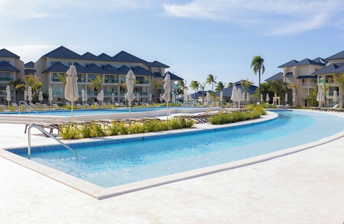 Munoz Apartment | Tu Paraíso, Beach Apartment with Pool