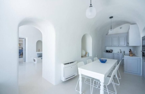 Fira Villa | Two-Bedroom Villa - Inspire Santorini Luxury Villas