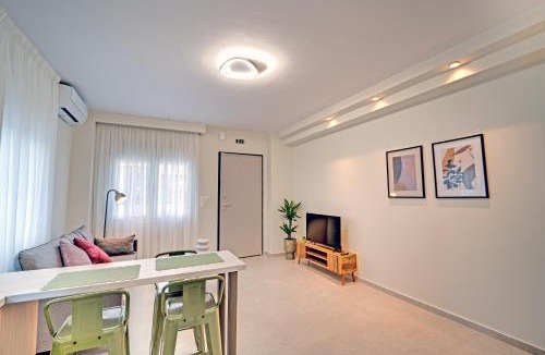 Perea Apartment | Two Levels