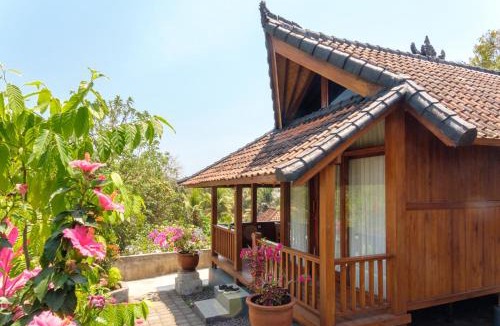 Suraberata House | TwoSpaces Living at Balian Green Lagoon