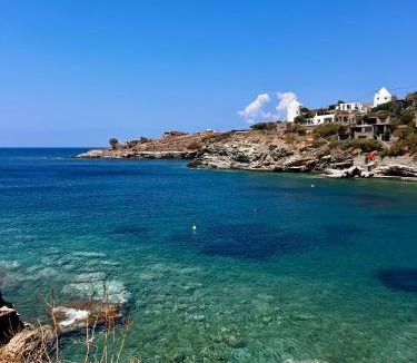 Koundouros Bed & Breakfast | Tzia Blue