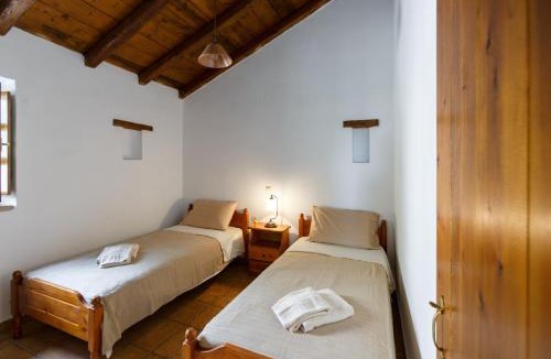 Riglia House | Tzokeika Traditional Settlement