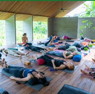 Padonan Bed & Breakfast | Ubuntu Bali Eco Yoga Retreat - CANGGU