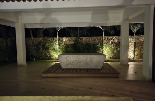 Cabrera Villa | Ultra private Orchid Bay beachfront paradise -Weekly discounts