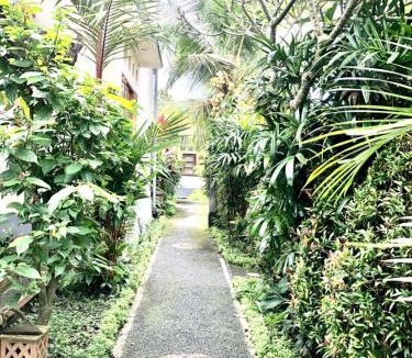 Penestanan House | Umah Dolong