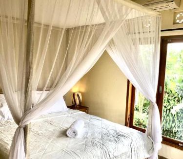 Penestanan House | Umah Dolong