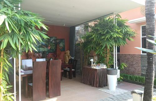 Mataram Bed & Breakfast | Umah kampung8