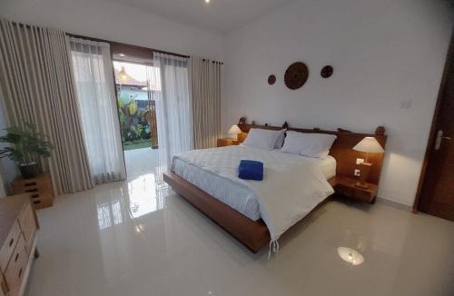 Kedewatan House | Umah43-UBUD