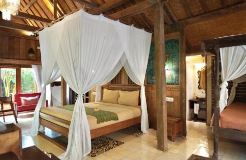 Batu Bolong Cabin | Umakayu Joglo Villa Canggu - Boutique Hotel