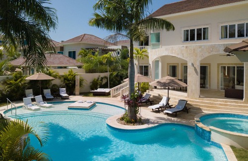 Los Brazos Villa | Unique 6 bedroom luxury vacation villas