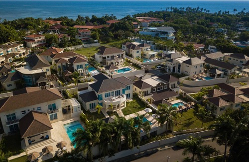 Los Brazos Villa | Unique 6 bedroom luxury vacation villas