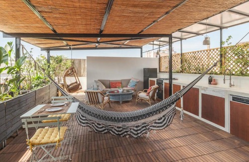 Ampelokipoi Apartment | Unique solar penthouse with jacuzzi and sauna in central Athens