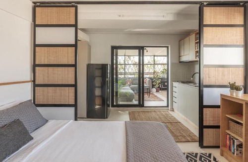 Ampelokipoi Apartment | Unique solar penthouse with jacuzzi and sauna in central Athens