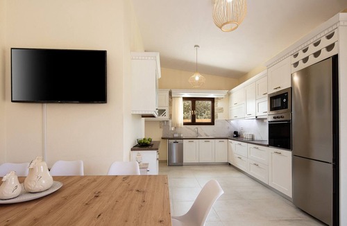 Melidoni Villa | Unique Stonebuilt rural Retreat with private pool!
