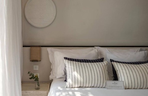 Drafaki Hotel | Unique Suite w/Outdoor Hot Pool & Panoramic Sea Views – Great for a Zen Escape