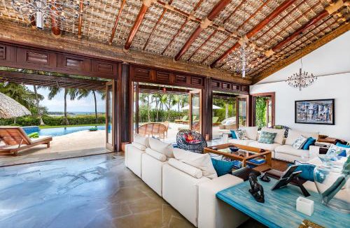 El Valle Villa | Unique Villa with Ocean and River Views - Staff & Golf Carts