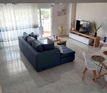 Nea Peramos Apartment | Upon The Hill