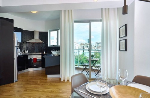 Downtown Santo Domingo House | UPSCALE 1BR, near BLUE MALL | ROOFTOP| YellowKey