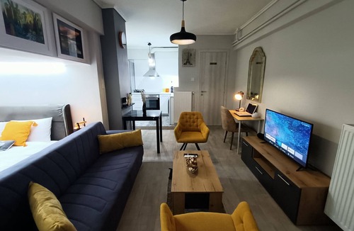 Pangrati Apartment | Urban Nest