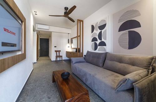 Platanes Hotel | Utopia Luxury Suites