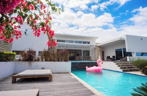 La Mulata Villa | V11 Casa Vista del Caribe · Caribbean-style with 2-level pool & large garden