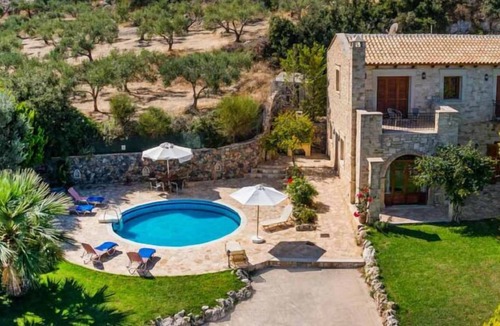 Agia Triada House | Vacation home Lofos in Adele - 6 persons, 3 bedrooms