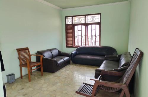 Cibodas House | Vafa Guesthouse
