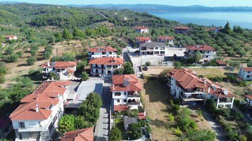 Agios Nikolaos Apartment | Vangel Backyard
