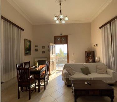 Plomari Apartment | Varvayanni Villa