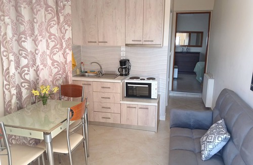 Pineios Apartment | Vasiliki's Apartment B