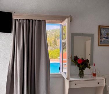 Poros Apartment | Vassilis Studios